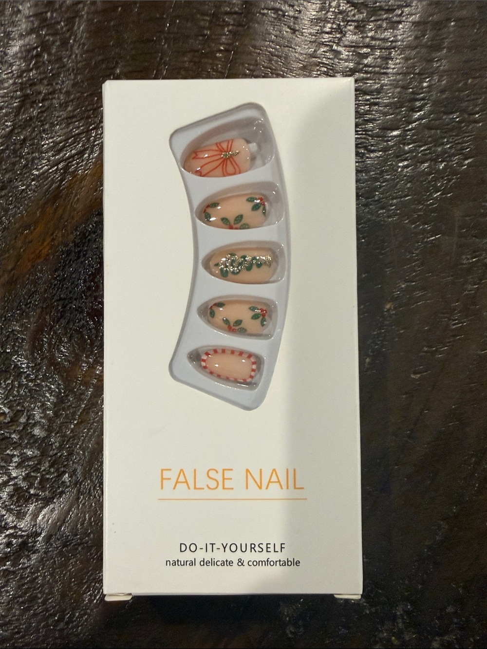 Holiday themed Press-On Nail Set — Unbranded